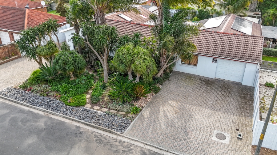 4 Bedroom Property for Sale in Protea Heights Western Cape